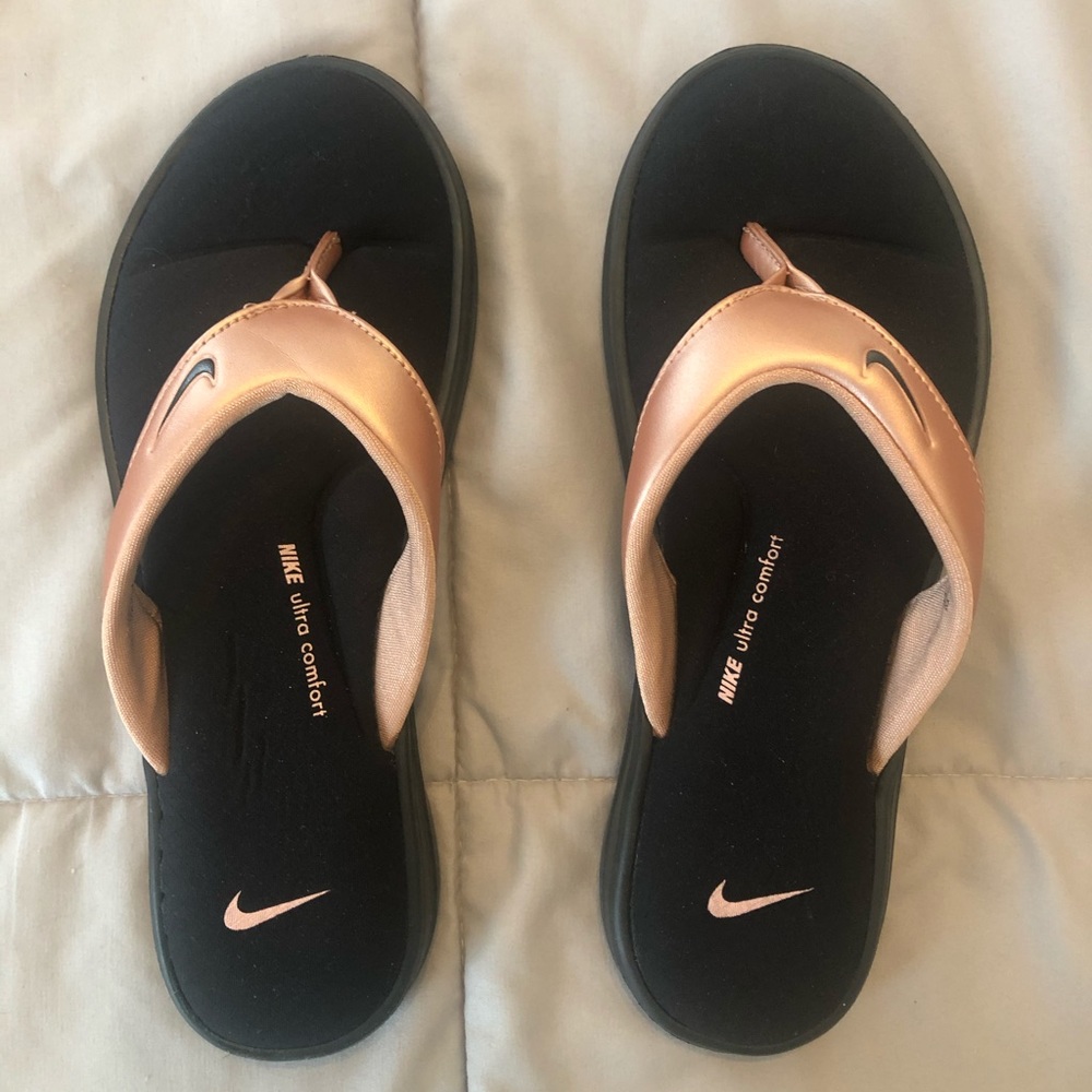 Nike flip flops